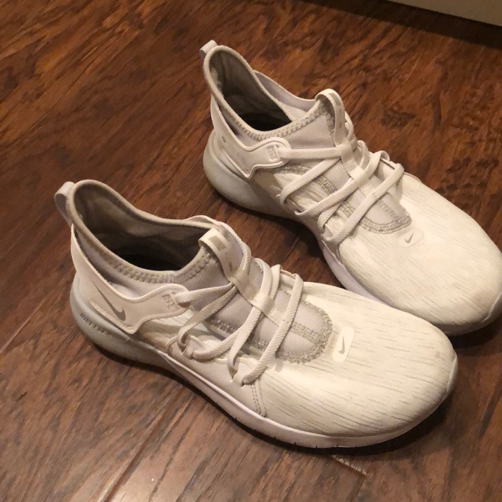 Nike flex shoes